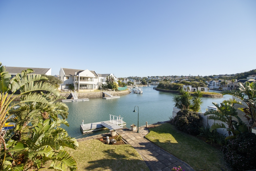 6 Bedroom Property for Sale in Royal Alfred Marina Eastern Cape